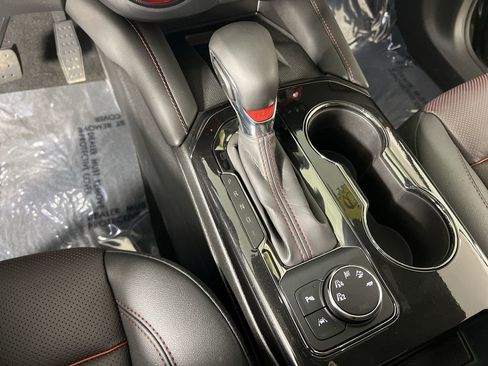 Used 2025 Chevrolet Blazer RS w/ Driver Confidence II Package image 17