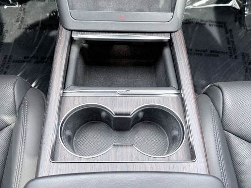 Used 2024 Tesla Model S AWD/4WD image 58