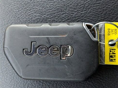 Used 2021 Jeep Wrangler Unlimited Sport image 32