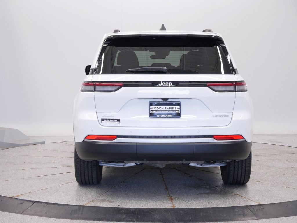 New 2026 Jeep Grand Cherokee Limited w/ Trailer Tow Package AWD/4WD image 4
