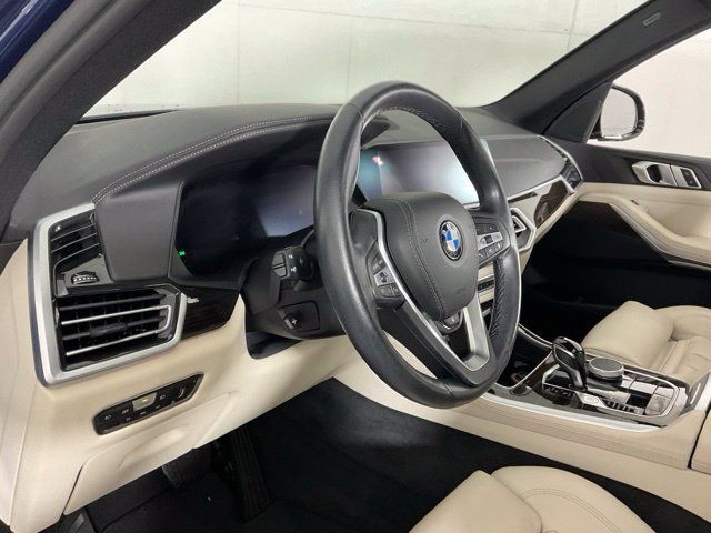Used 2021 BMW X5 xDrive40i w/ Convenience Package AWD/4WD image 17