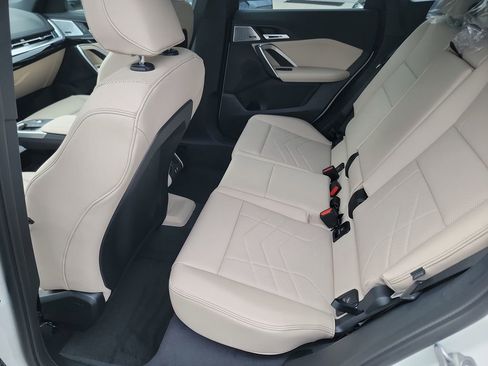 Used 2025 BMW X1 xDrive28i w/ Premium Package image 10