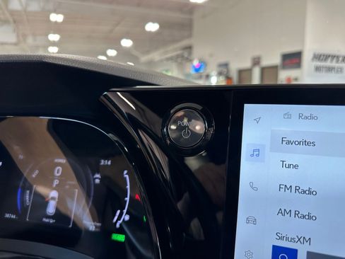 Used 2023 Lexus RX 500h F Sport image 25