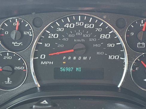 Certified 2023 Chevrolet Express 2500 w/ Driver Convenience Package image 18