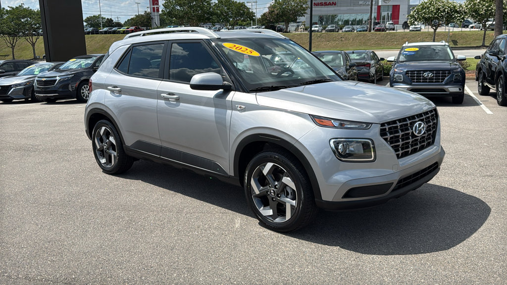 Certified 2026 Hyundai Venue SEL FWD image 1