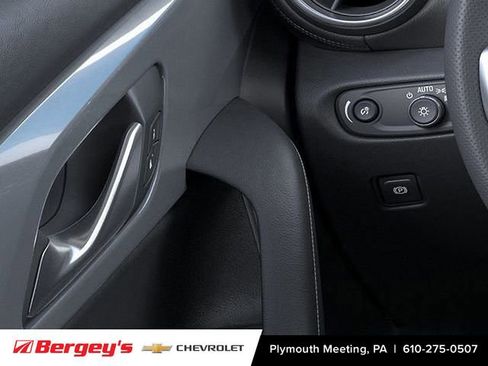 New 2025 Chevrolet Blazer LT w/ Midnight/Sport Edition image 26