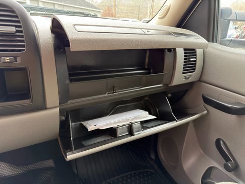 Used 2013 Chevrolet Silverado 3500 W/T image 25