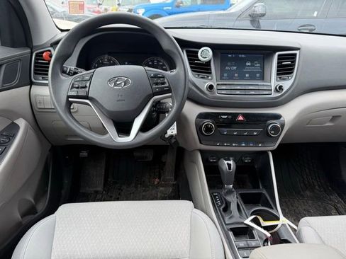 Used 2018 Hyundai Tucson SEL image 12