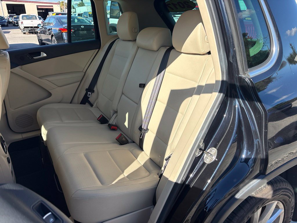 Used 2017 Volkswagen Tiguan Wolfsburg Edition AWD/4WD image 13