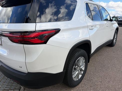 Used 2023 Chevrolet Traverse LT image 16
