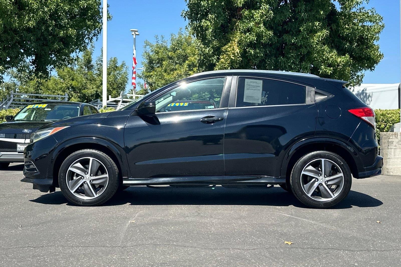 Used 2019 Honda HR-V Touring image 7
