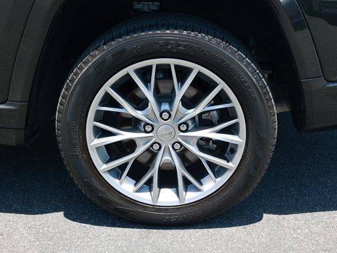 Used 2023 Jeep Grand Cherokee L Summit w/ Advanced Protech Group IV RWD image 10