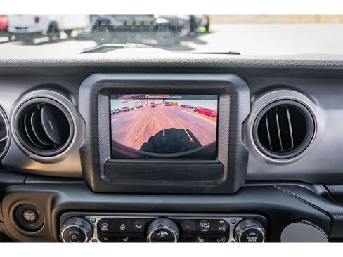 Used 2023 Jeep Wrangler Unlimited Sport image 15