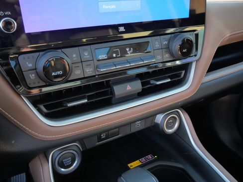 Certified 2025 Toyota Grand Highlander AWD image 24