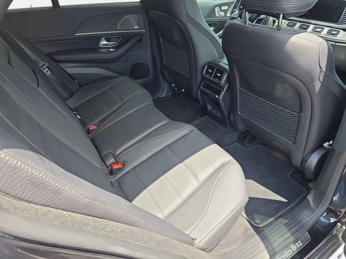 Used 2024 Mercedes-Benz GLE 450 4MATIC image 11
