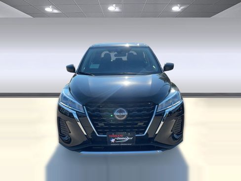 New 2025 Nissan Kicks Play S image 6