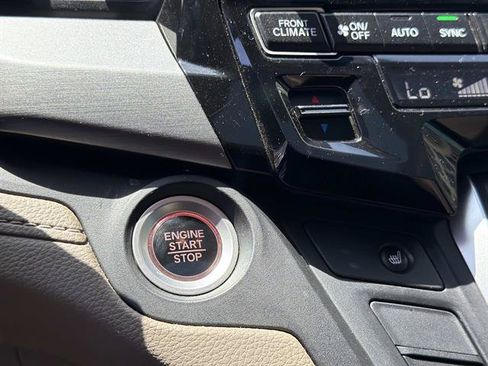 Used 2018 Honda Odyssey EX-L image 24