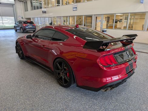 Certified 2020 Ford Mustang Shelby GT500 w/ Carbon Fiber Track Pack RWD image 5