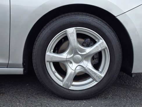 Used 2019 Chevrolet Cruze LS FWD image 9