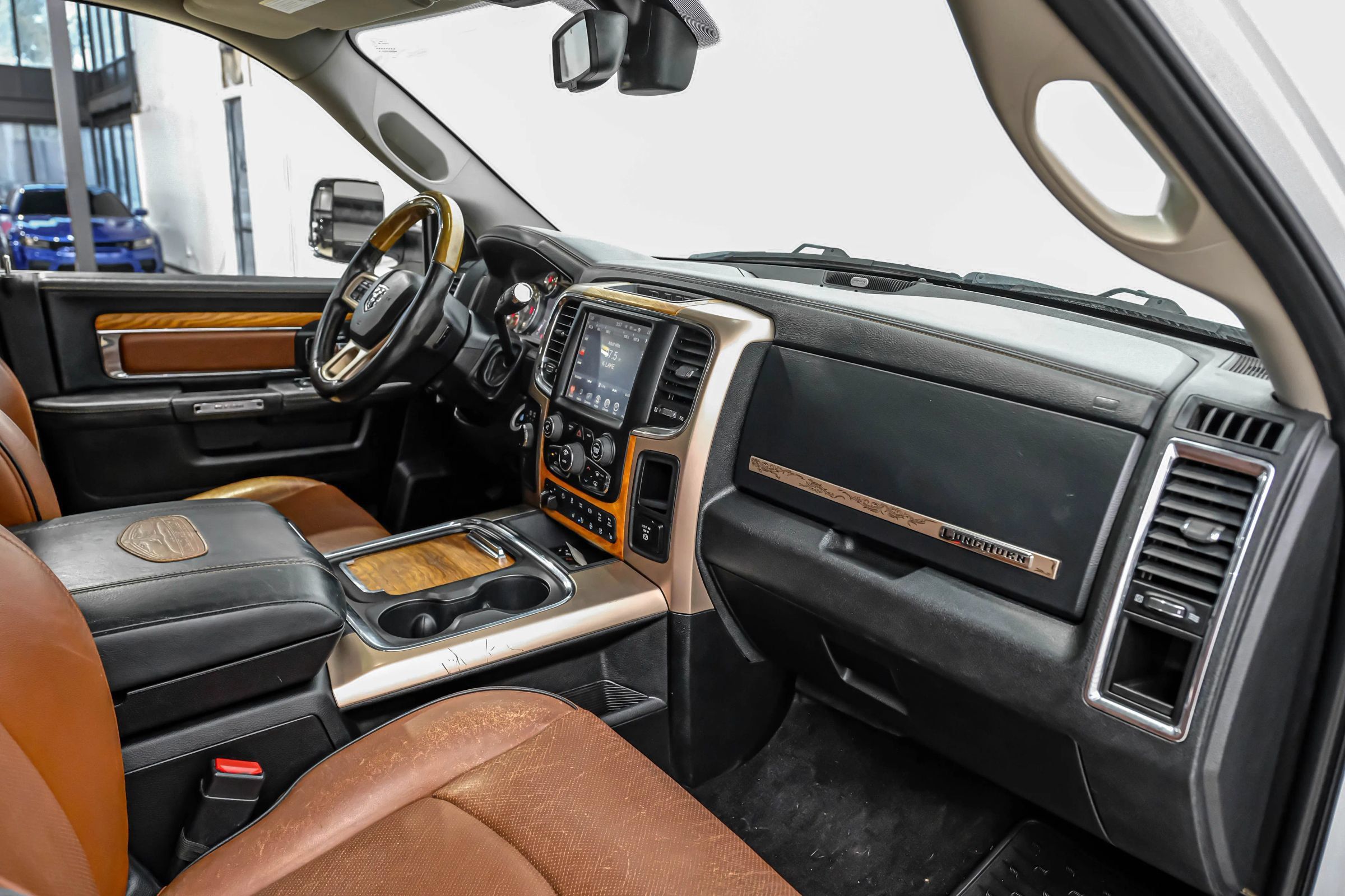 Used 2017 RAM 2500 Longhorn w/ Convenience Group AWD/4WD image 17