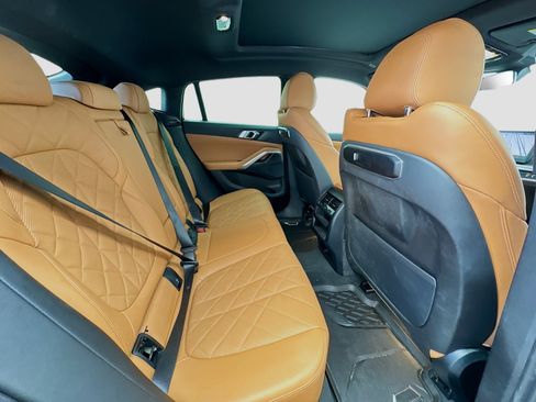 Used 2024 BMW X6 xDrive40i w/ M Sport Professional Package image 19