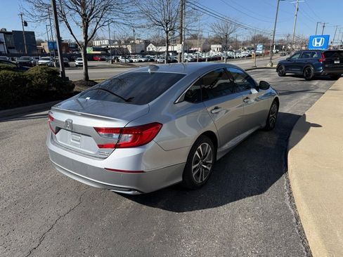 Used 2020 Honda Accord Touring image 6