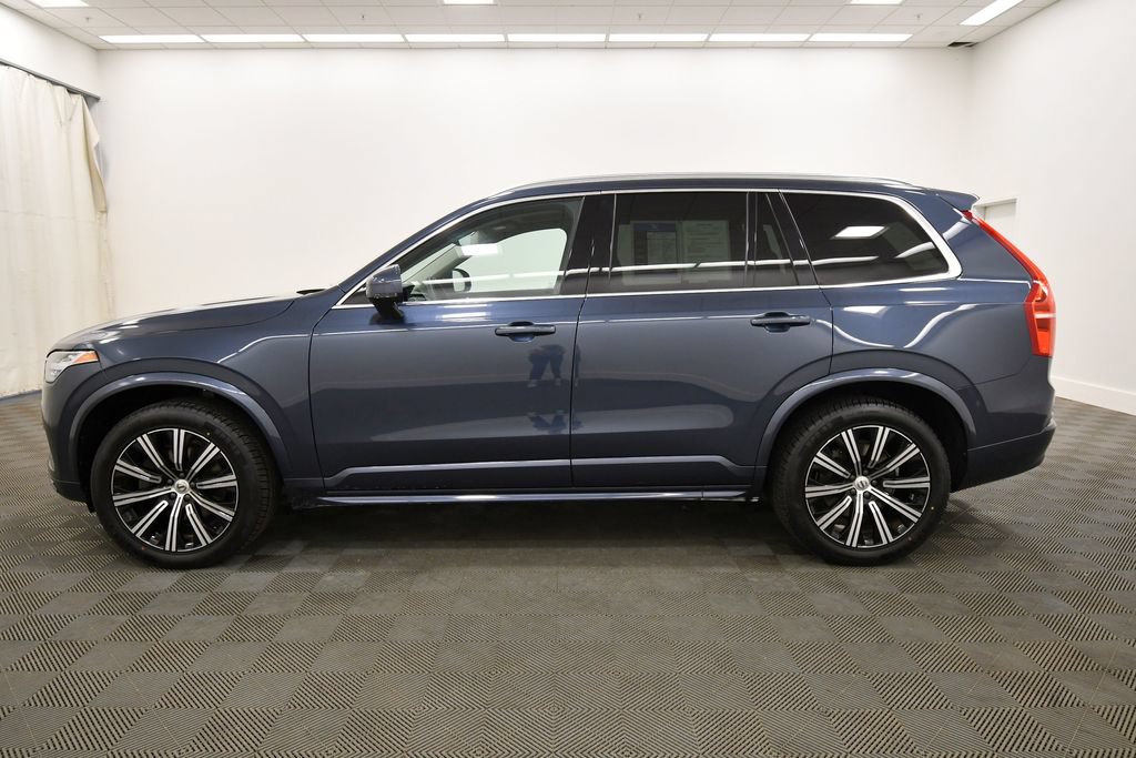 Used 2023 Volvo XC90 B5 Core AWD/4WD image 4