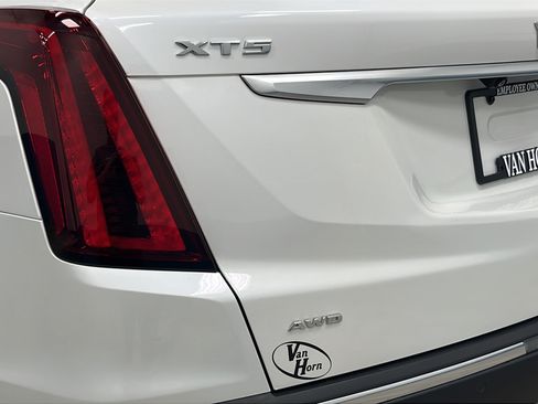 Used 2023 Cadillac XT5 Premium Luxury AWD/4WD image 41