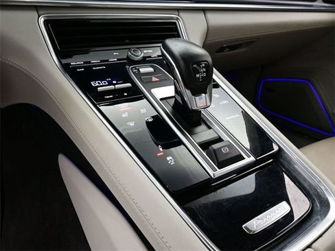 Used 2023 Porsche Panamera 4S w/ Premium Package image 10