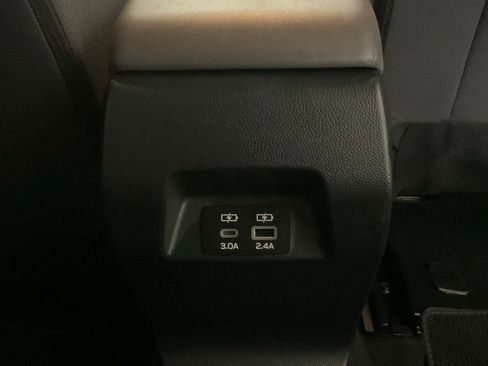 Used 2025 Subaru Crosstrek 2.0i Premium image 13