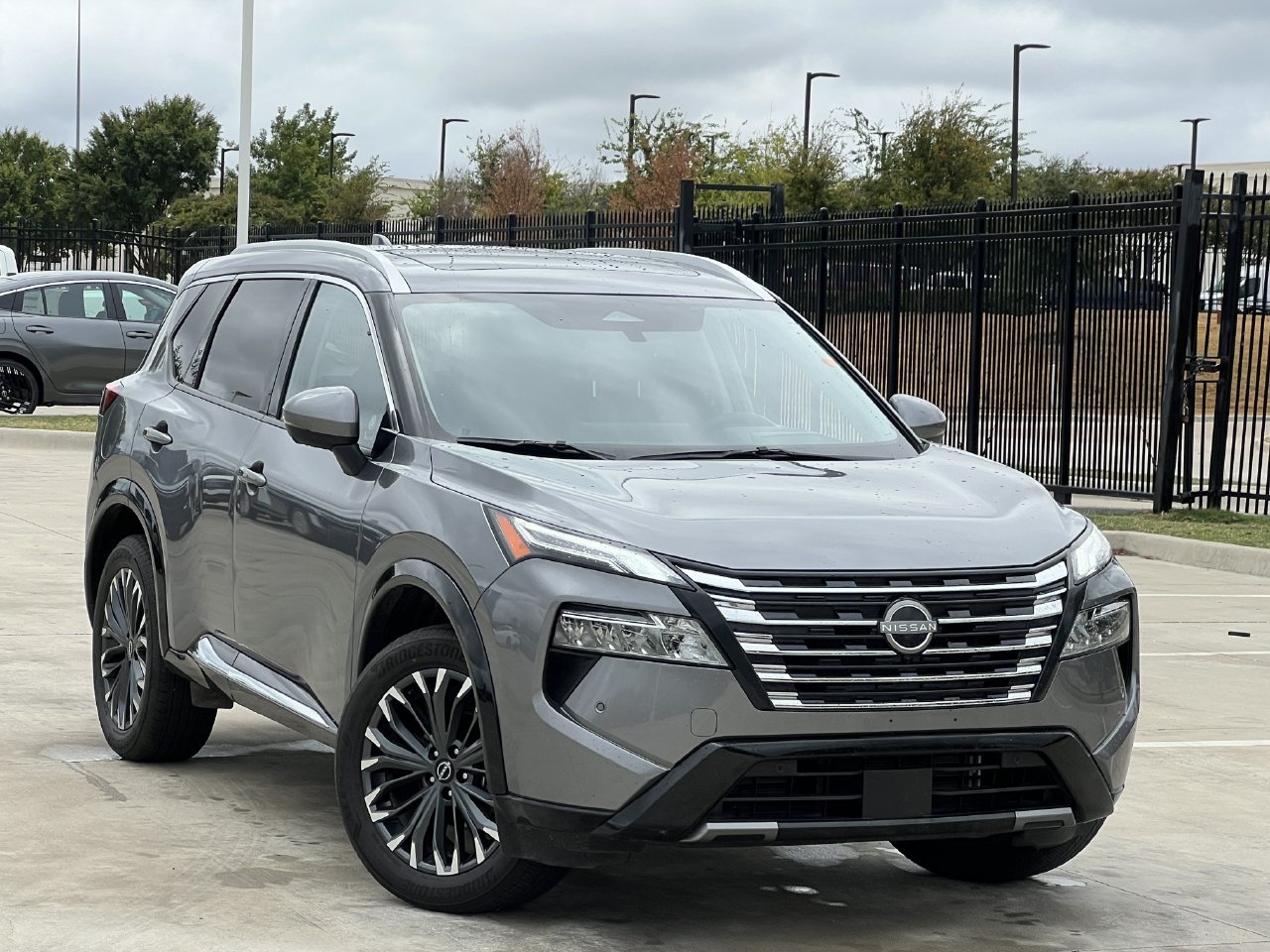 Used 2026 Nissan Rogue Platinum w/ Platinum Premium Package AWD/4WD image 1