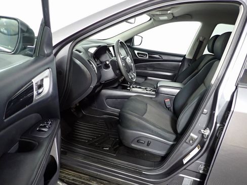 Used 2018 Nissan Pathfinder SV w/ SV All Weather Package image 16