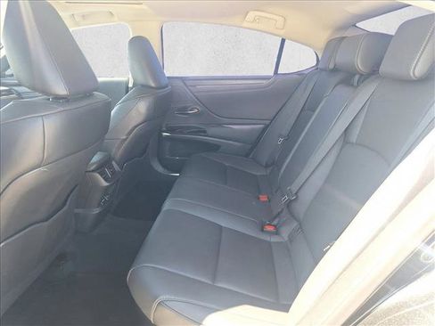 Used 2022 Lexus ES 300h w/ Premium Package FWD image 15