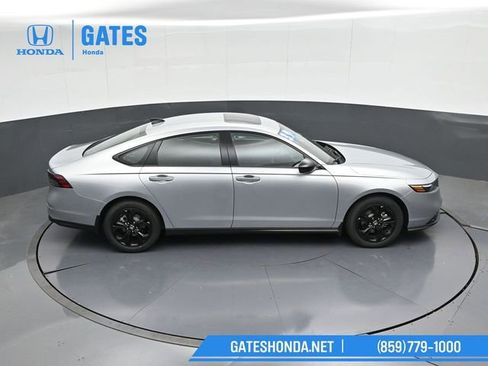 Used 2025 Honda Accord SE image 49