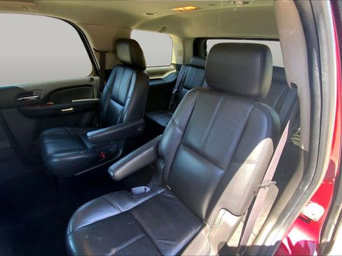 Used 2011 Chevrolet Tahoe LT w/ Texas Edition RWD image 20
