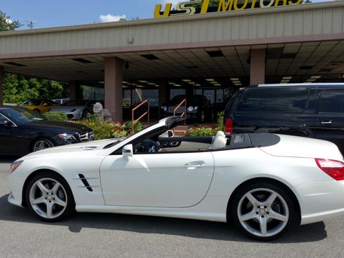 Used 2014 Mercedes-Benz SL 550 w/ Sport Wheel Package image 7