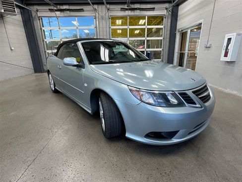 Used 2011 Saab 9-3 2.0T image 7
