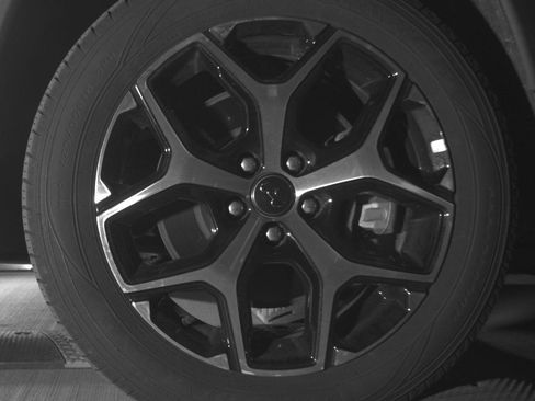 Used 2025 Jeep Compass Limited image 15