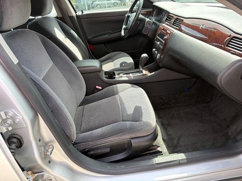 Used 2011 Chevrolet Impala LS FWD image 8