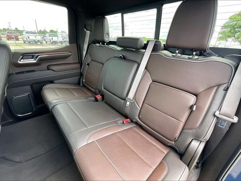 Used 2024 GMC Sierra 1500 Denali RWD image 19