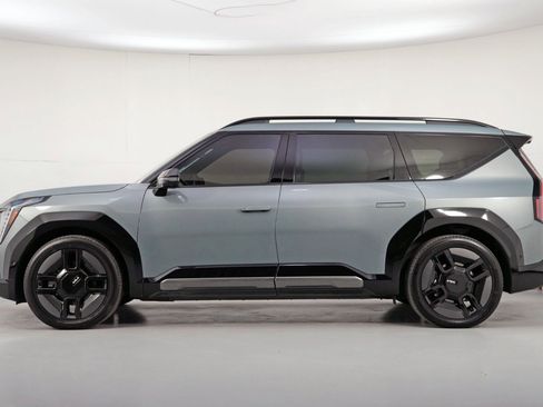 Used 2024 Kia EV9 GT-Line image 9