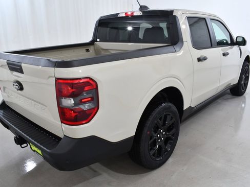 New 2025 Ford Maverick XLT w/ XLT Luxury Package image 11