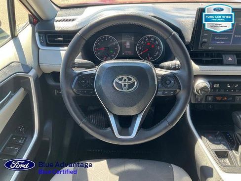 Used 2022 Toyota RAV4 XLE w/ Convenience Package AWD/4WD image 7