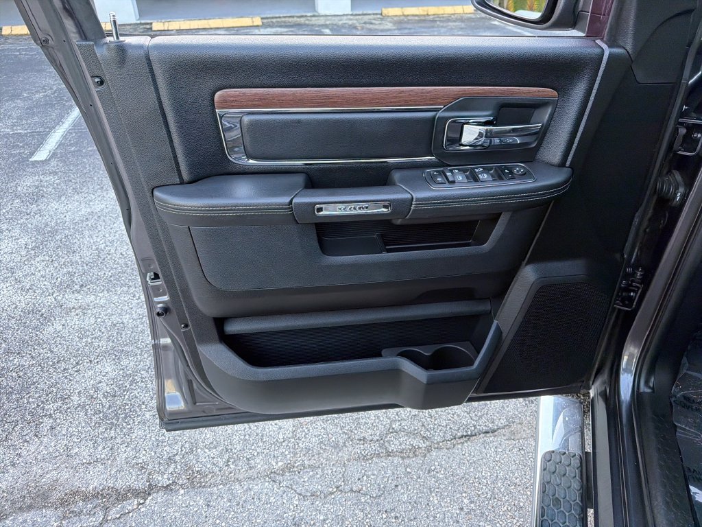 Used 2017 RAM 1500 Laramie w/ Convenience Group AWD/4WD image 20