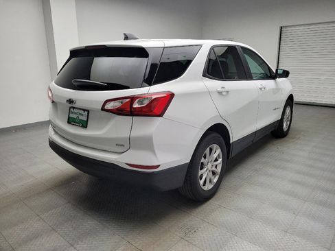 Used 2020 Chevrolet Equinox LS w/ LS Convenience Package AWD/4WD image 9