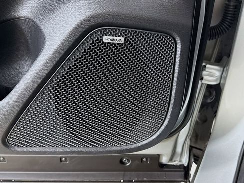 Used 2025 Mitsubishi Outlander SE image 20