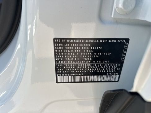 New 2026 Volkswagen Taos SEL image 30