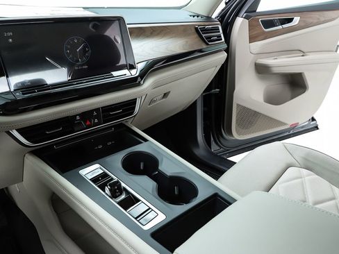 New 2026 Volkswagen Atlas SE image 60