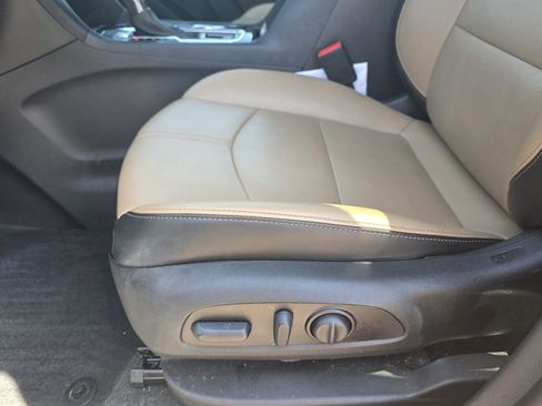 Used 2024 Chevrolet Equinox Premier AWD/4WD image 20