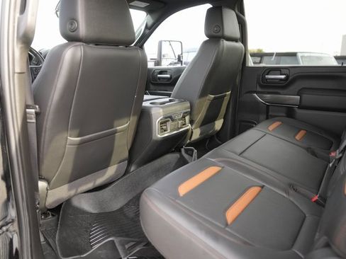Used 2020 GMC Sierra 2500 AT4 w/ AT4 Premium Package image 12